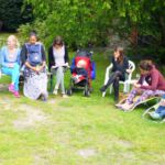 Sitzkreis Sommerlager im Freien