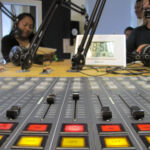 Radiointerview Blick aufs Mischpult während des Radiointerviews von Juan Manuel Ortega