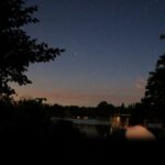 Nachthimmel über dem See