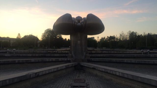 Bratislava, Fontäne auf dem Platz der Freiheit (Námestie slobody)