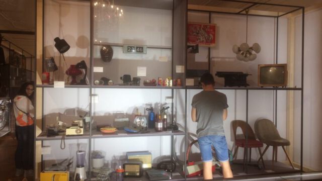 Einrichtung im Museum aus dem 20. Jahrhundert der damaligen Tschechoslowakei